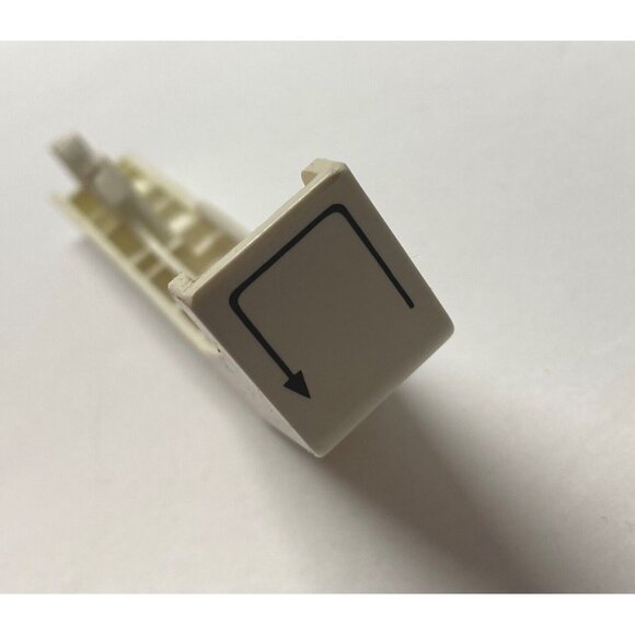 Singer 7033 Feed Guide Plastic Molding Sewing Machine Replacement Part - Picture 2 of 8